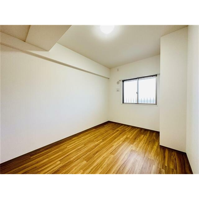 キャッスルコート田寺東の洋室