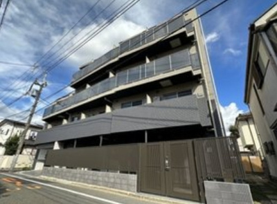 【外観】 | コンシェリア中野弥生町THE RESIDENCE | 鉄筋コンクリート造のがっちりとした建物。