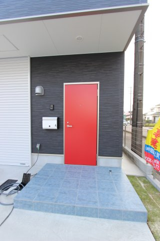 上条２－９ＧＩＭＵＣＯの玄関