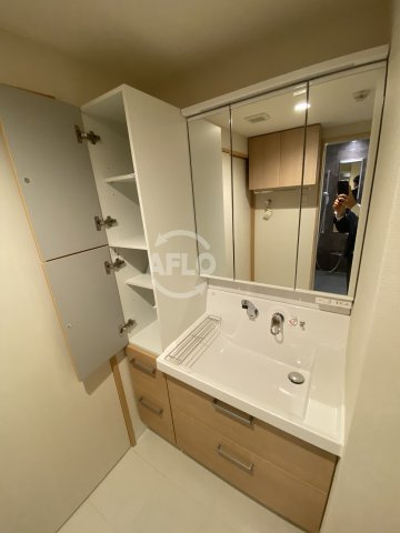 住真田山EAST　真田山小学校区の独立洗面台|住真田山EAST　独立洗面台