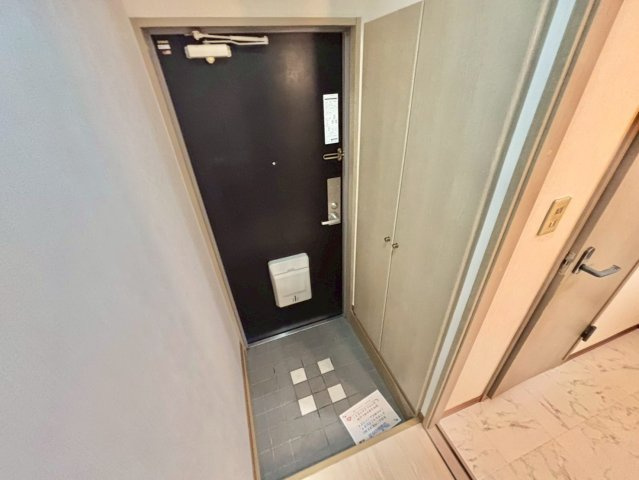 サンヒルズ西今宿の玄関