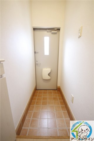 シャンテAの玄関|※類似写真