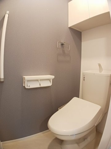 ルポ舞子弐番館のトイレ|清潔感のあるトイレです