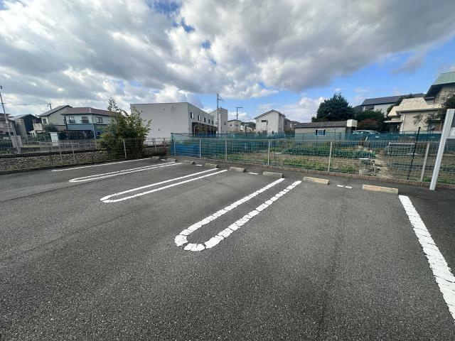 ジュネスＳハイムⅡの駐車場