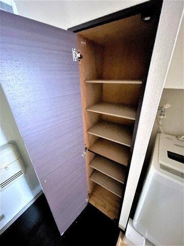 クレイノティーダ中和田の玄関|明るい玄関です