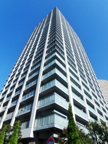 ザ・クレストタワーの外観