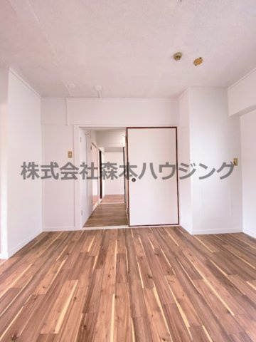 【居間・リビング】 | 　ビレッジハウス私部3号棟 | 使いやすい居間です
