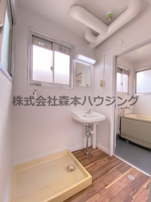 【洗面所】 | 　ビレッジハウス私部3号棟 | 脱衣スペースもあります