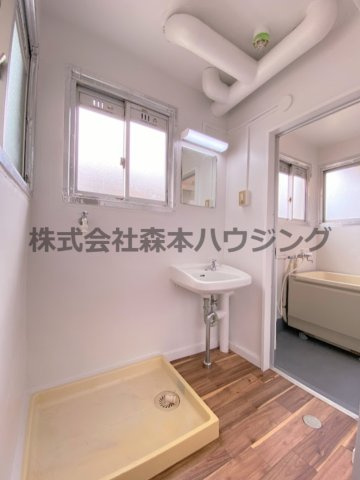 【洗面所】 | 　ビレッジハウス私部3号棟 | 脱衣スペースもあります