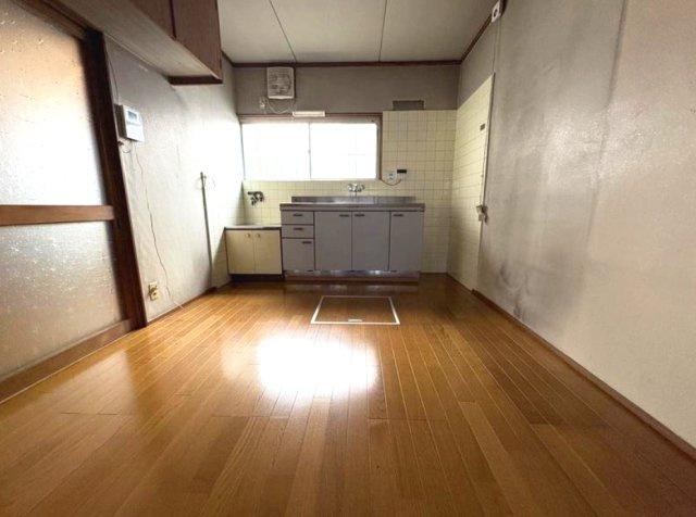 東淀川区下新庄４丁目　中古戸建のキッチン