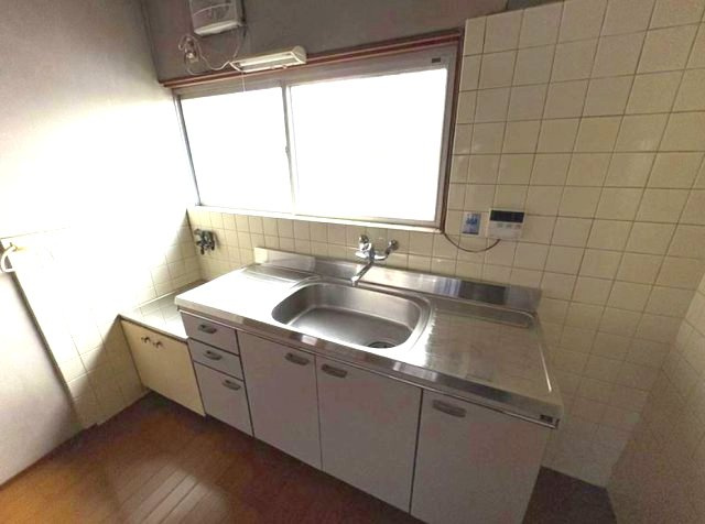 東淀川区下新庄４丁目　中古戸建のキッチン|お料理しやすいキッチンです