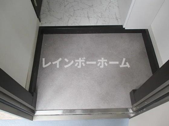ブロッサムテラス新小岩の玄関