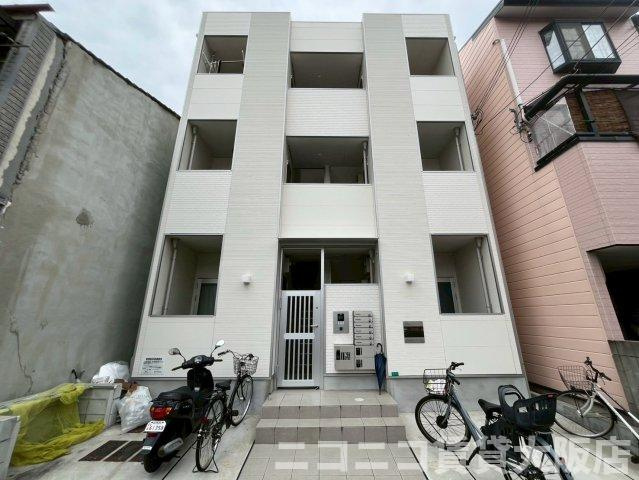 大阪市港区八幡屋３丁目のアパートの外観