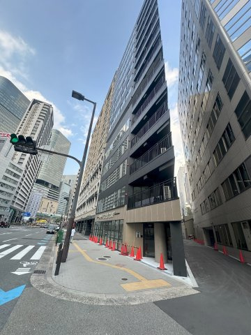 9999ビルの外観