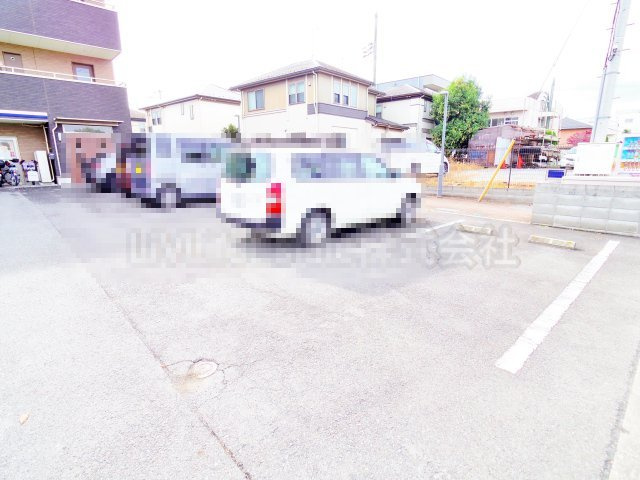 もか花南の駐車場