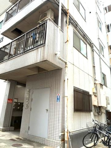 西尾ビルの外観