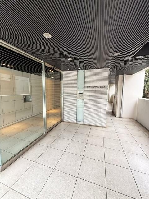 品川イーストのエントランス