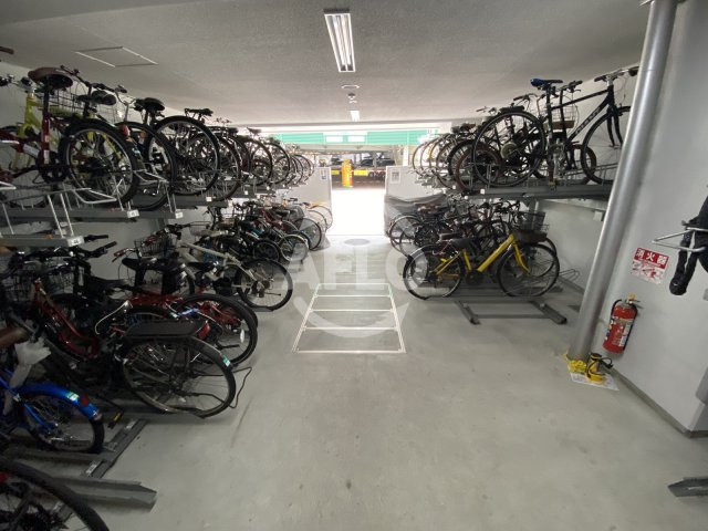 エステムプラザ梅田のその他共用部分|エステムプラザ梅田　駐輪場