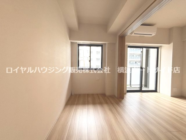 ※同タイプの室内画像となります。