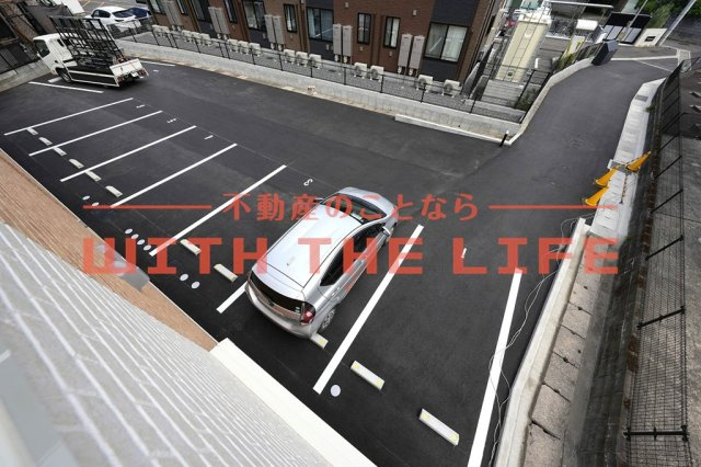 リノアネラ合川【キャッシュバック対象物件】の駐車場|カースペースがあります