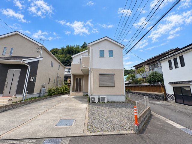 足湯もふらっと行けちゃう伊豆の国市古奈4SLDK