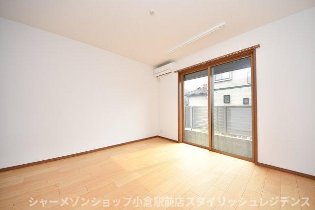 VentVert小倉の居間・リビング