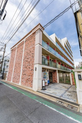 ＡＺＥＳＴ日暮里の外観