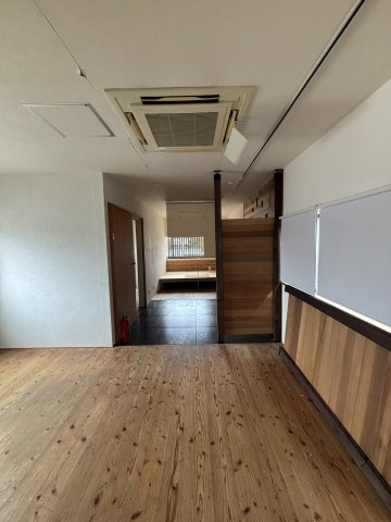 高柳栄町　宮本倉庫の内装