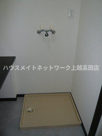 新町タウンハウスの洗面所|洗濯機置場