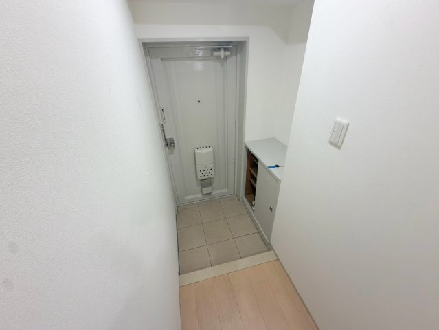 マンションサルナートの玄関