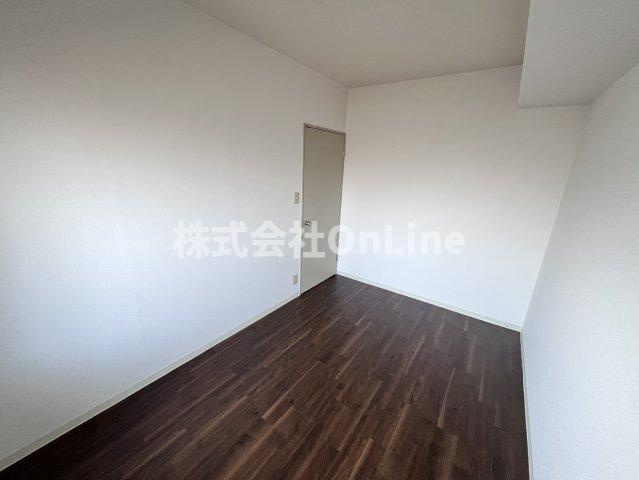 アルベーロ和生の洋室