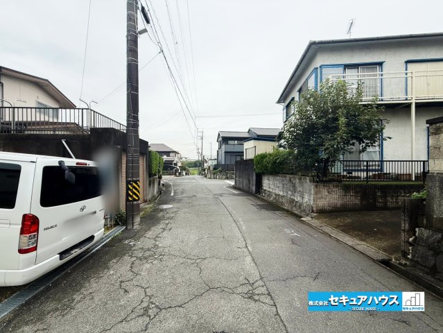 【同施工物件ご案内可能】知多市南粕谷3丁目　全1棟の前面道路含む現地写真|事前予約にて現地ご見学いただけます！お気軽にお問い合わせください♪
■株式会社　セキュアハウス■
住宅ローンに強く、知識、経験豊富なスタッフ在籍
お客様に寄り添い、ご成約後もサポート致します。