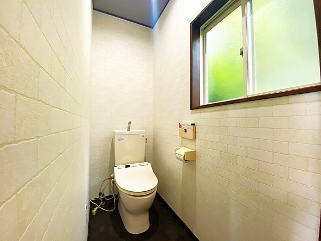 伊東市 吉田戸建のトイレ