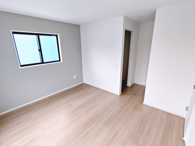 新築戸建・新築建売　郡山市緑町2期　桃見台小・第五中の洋室|10帖の洋室はゆったり広々としておりご夫婦の主寝室としておすすめです！