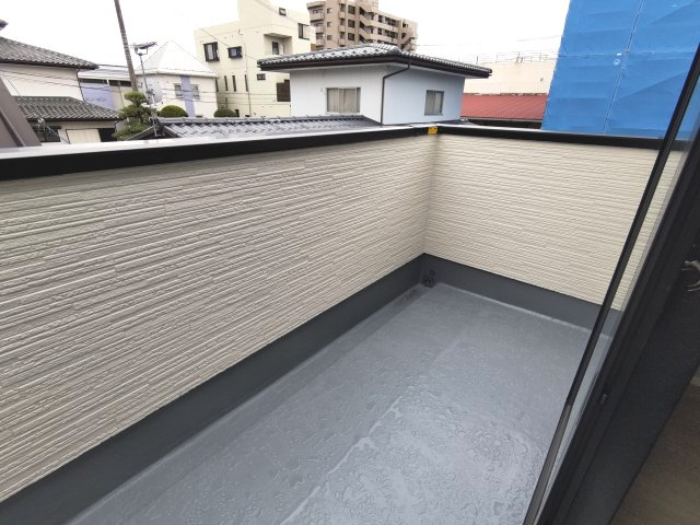 新築戸建・新築建売　郡山市緑町2期　桃見台小・第五中のバルコニー|南側のバルコニーは陽当たりが良くお洗濯物も良く乾きそうです！