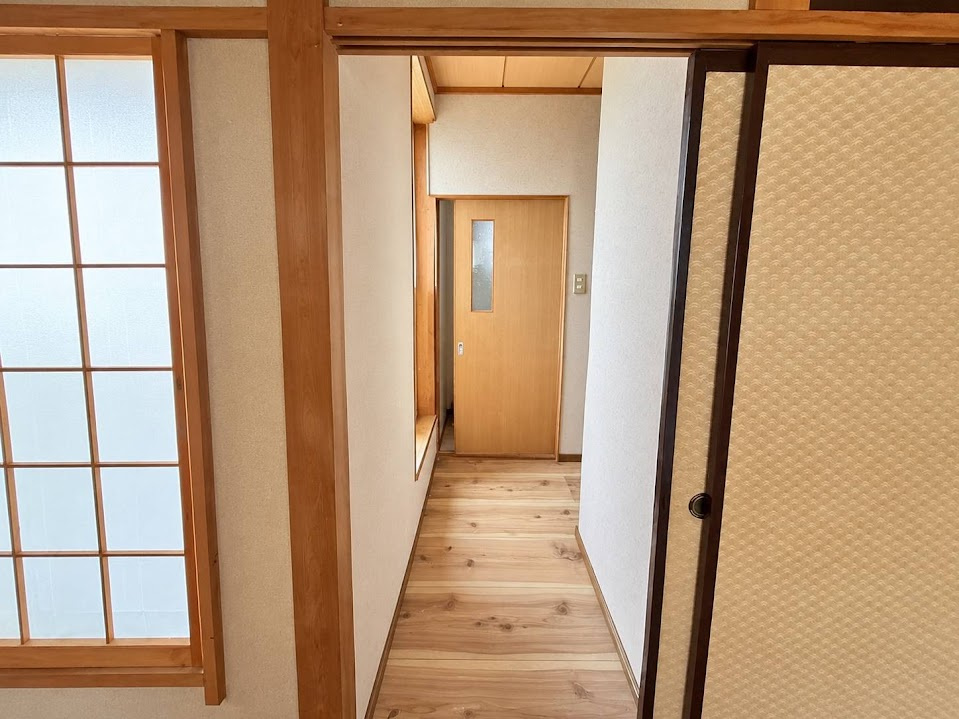 売中古戸建　焼津市本町６丁目の内装|建具や壁もきれいに保たれています！