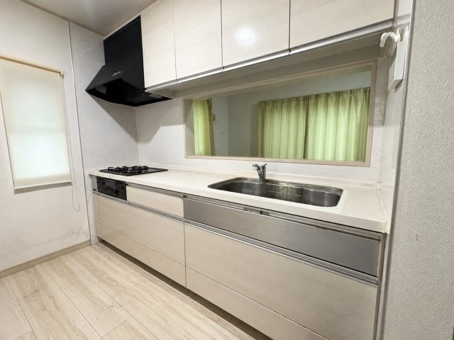 築浅で水廻りの綺麗な中古戸建♪毛呂山町目白台のキッチン|キッチンです
