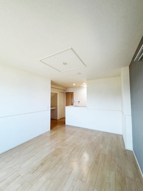 シャルールの居間・リビング