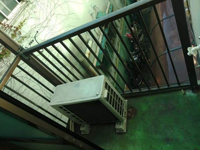新宿区百人町２丁目物件のバルコニー