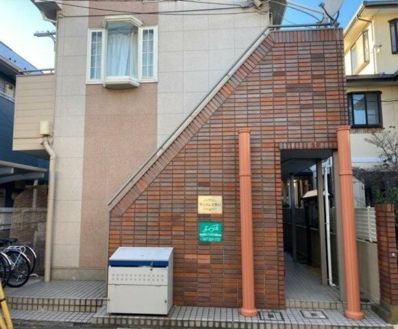 サンパレス市川の外観