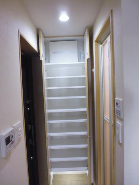 マーベラス早稲田鶴巻町の収納