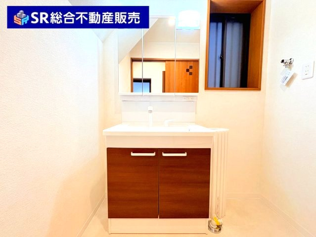 水走1丁目中古戸建の独立洗面台|洗面化粧台で朝の身支度に便利です！