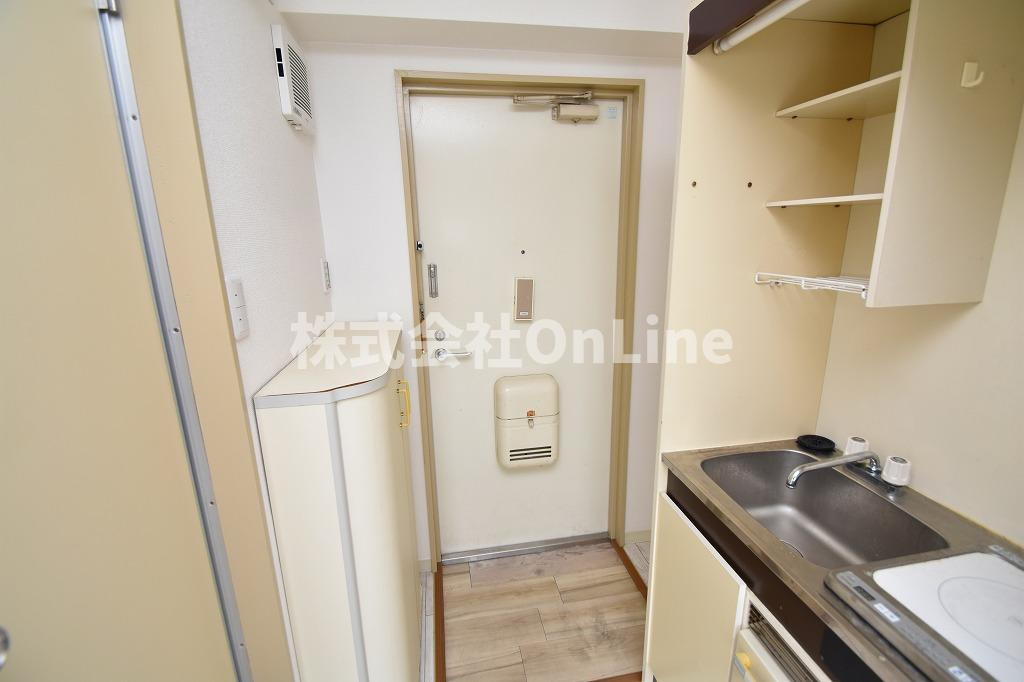 東大阪市小若江１丁目の賃貸マンションの玄関