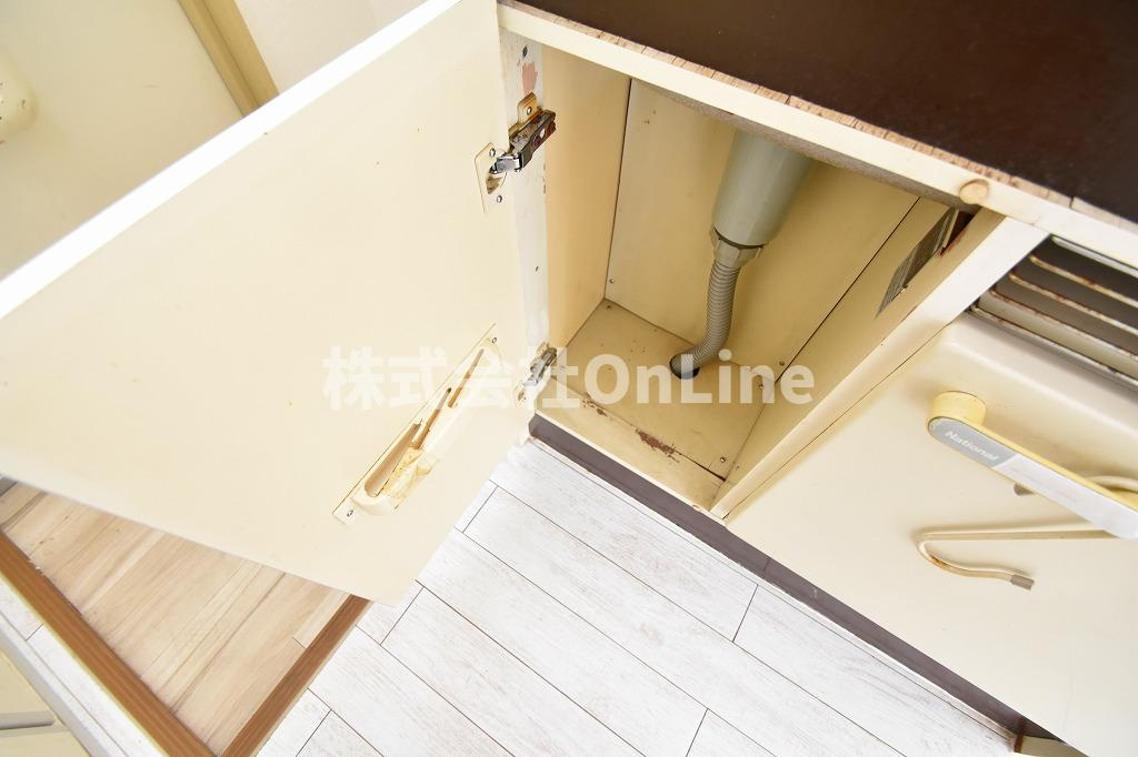 東大阪市小若江１丁目の賃貸マンションの収納