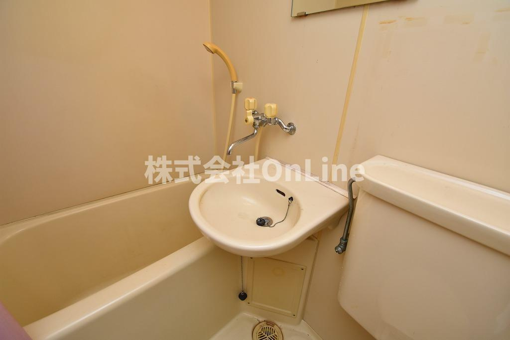 東大阪市小若江１丁目の賃貸マンションの洗面所