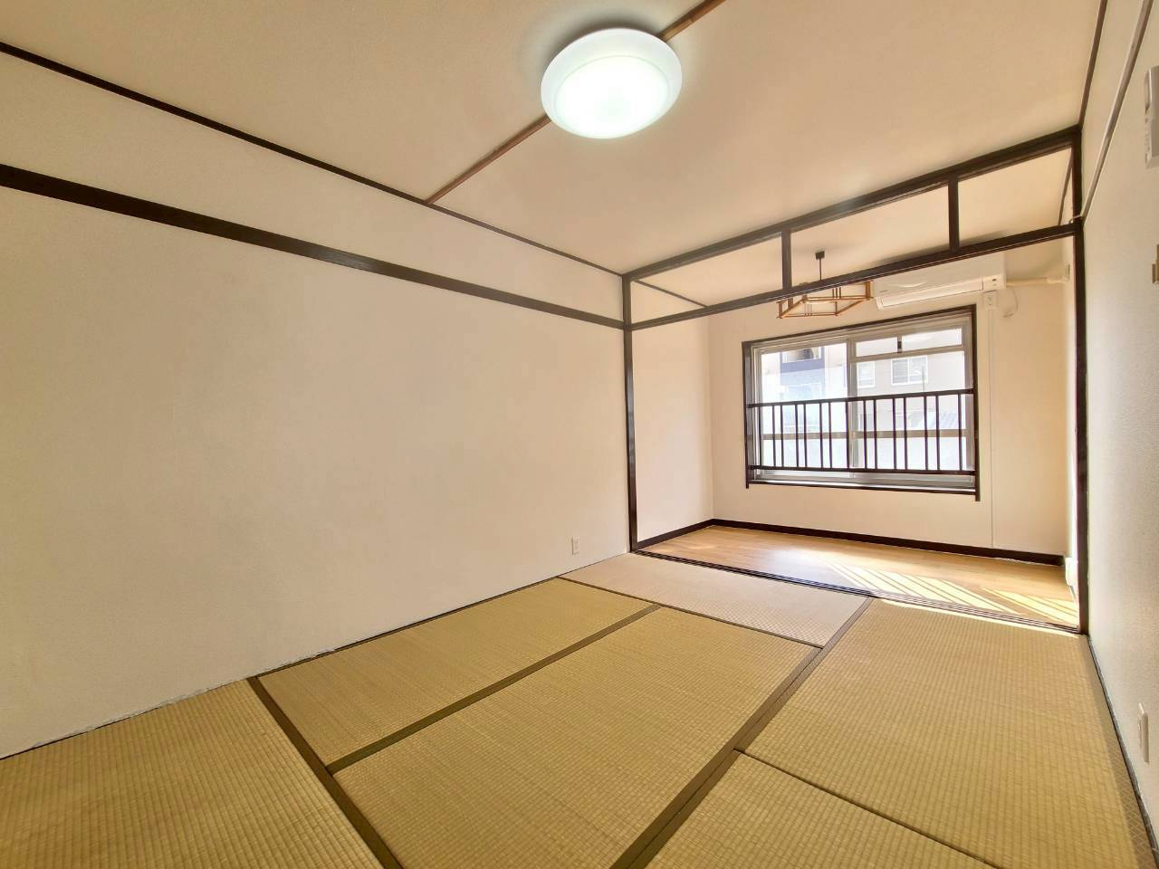 星陵台住宅一号棟の和室|リビング横の和室は南向きで陽当たり良好です。