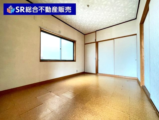 六万寺町1丁目中古戸建の寝室|2階6.0帖洋室北側：落ち着いて過ごせるお部屋です♪
