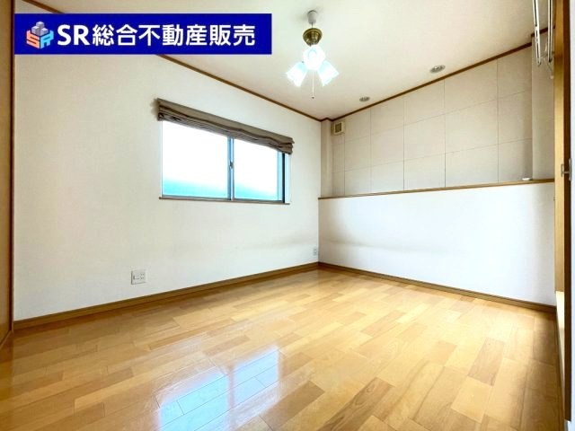布市町2丁目中古戸建の子供部屋|子供部屋など様々な用途でご利用いただけます！