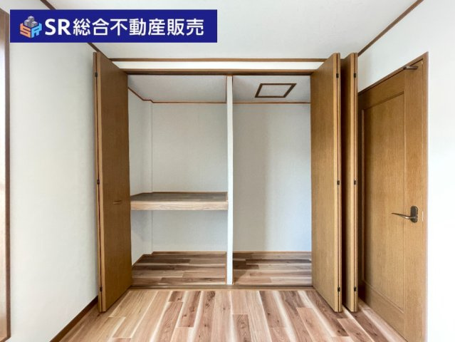 横小路町5丁目中古戸建の収納|たっぷりとした収納スペースです