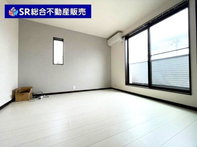 布市町3丁目中古戸建の寝室|落ち着いた雰囲気で寝室にいかがでしょうか？（AIで残置物削除済）